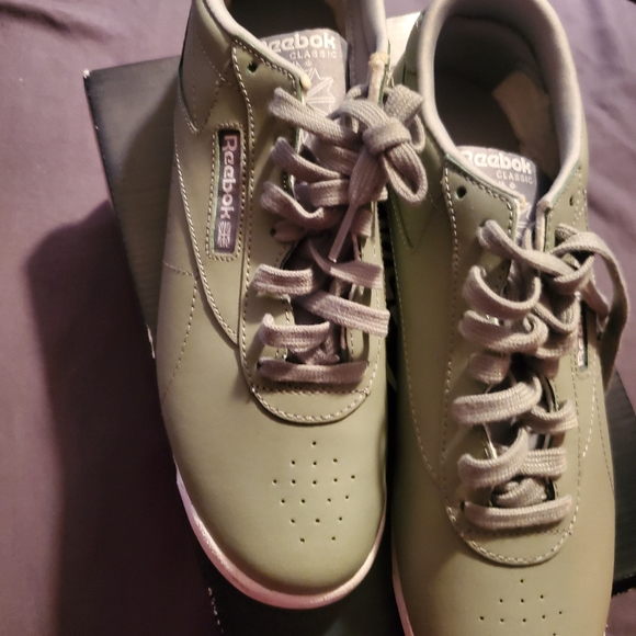 Reebok Shoes - Reebok Womens Army Green Sneakers